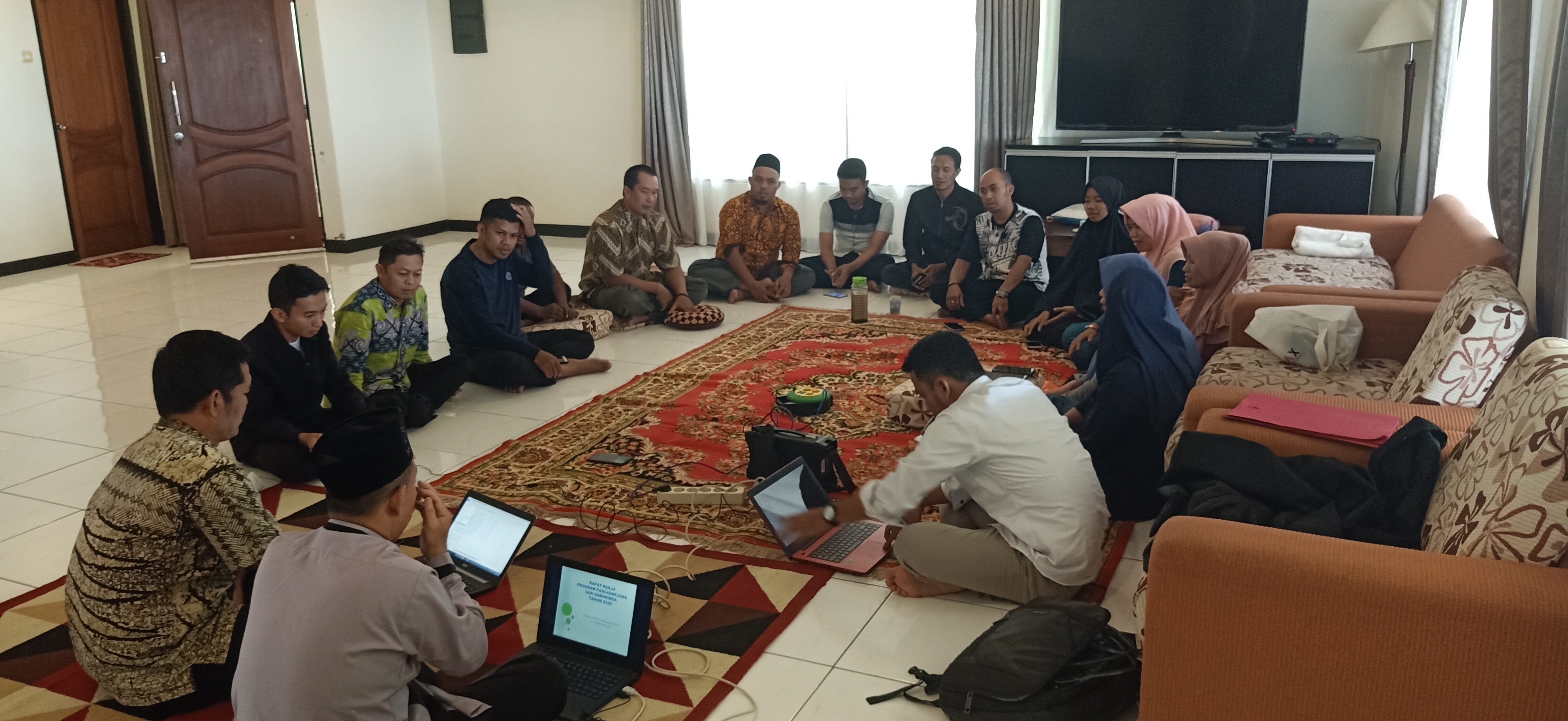 Rapat Kerja Program Pascasarjana IAIN Samarinda Tahun 2020 di Perumahan Pantai Mentari Compound, Balikpapan