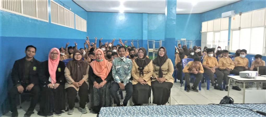 Kegiatan PKM Mahasiswa Prodi PAI 1 smt III di SDN 001 Balikpapan Kota