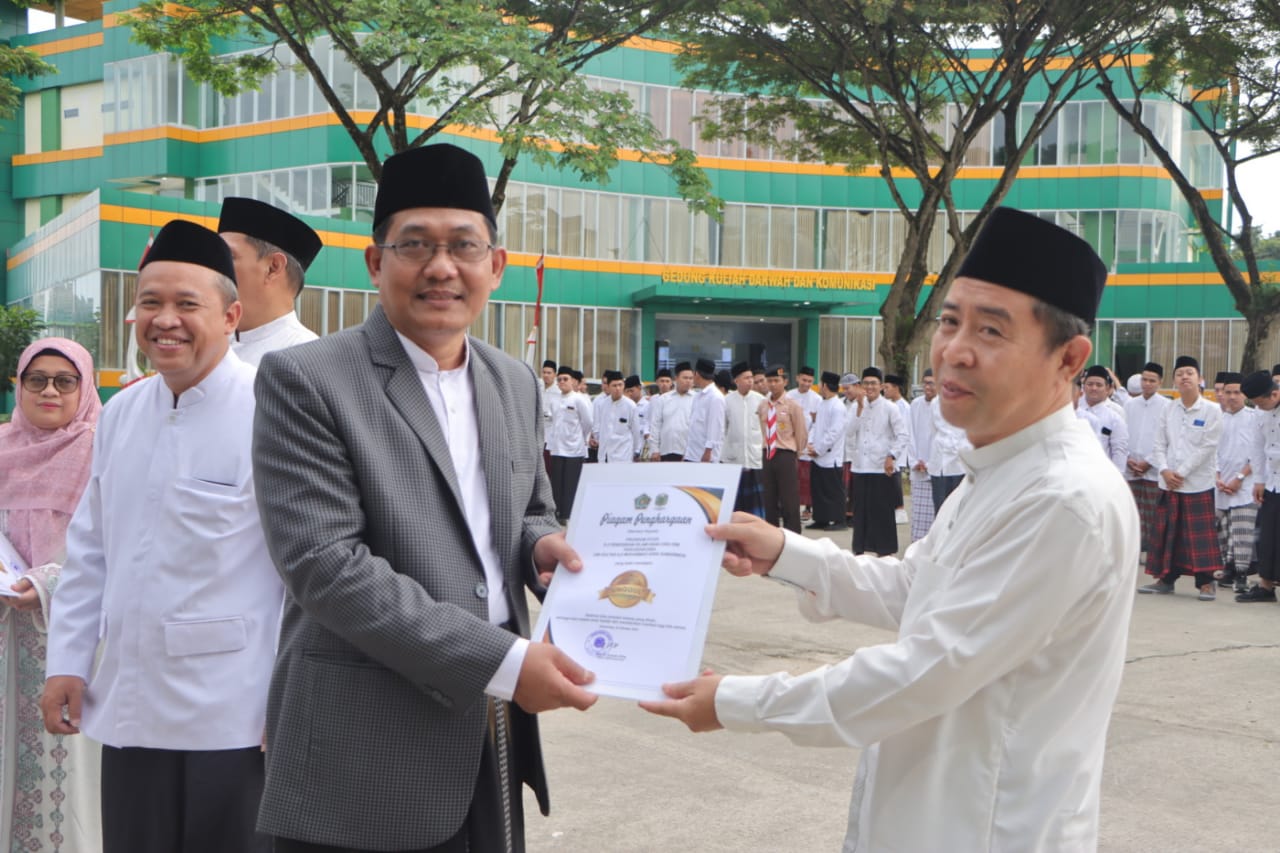 Raih Akreditasi Unggul Program Studi S2 PIAUD Mendapat Penghargaan