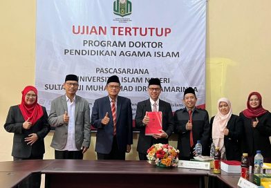 Pascasarjana Universitas Islam Negeri Sultan Aji Muhammad Idris (UINSI) Samarinda kembali melaksanakan ujian tertutup Program Studi Doktor Pendidikan Agama Islam (PAI), Rabu (8/10/2025) bertempat di Gedung D Kampus 1 Pascasarjana.