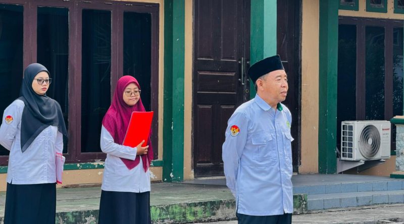 Prof. Dr. Khojir Tekankan Penataan Masa Studi, Kurikulum, dan Administrasi Mahasiswa Pascasarjana Prof. Dr. Khojir Tekankan Penataan Masa Studi, Kurikulum, dan Administrasi Mahasiswa Pascasarjana