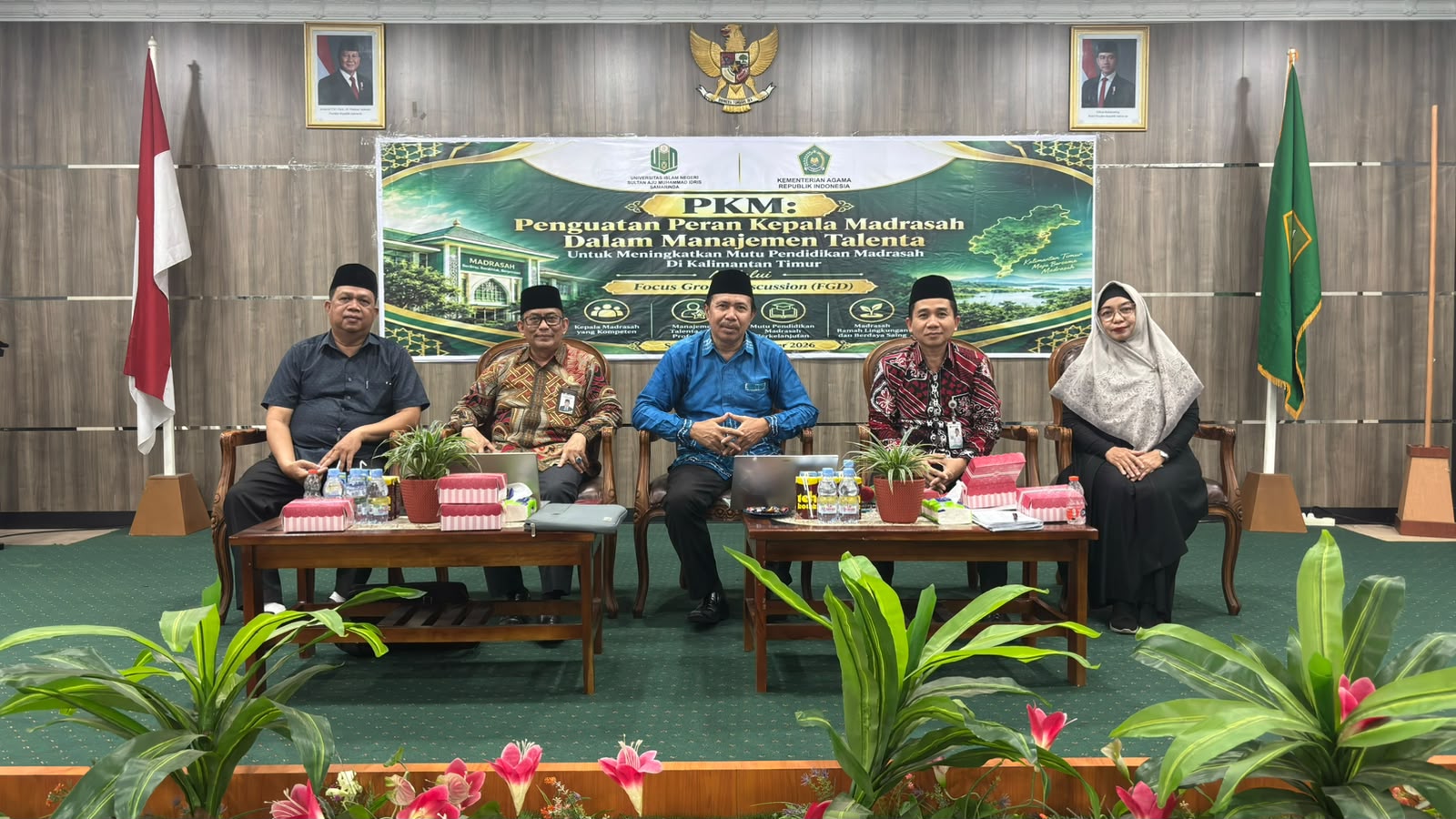 Siapkan Pemimpin Madrasah Berkompeten, Tim PKM Pascasarjana UINSI Samarinda Gelar Penguatan Manajemen Talenta Siapkan Pemimpin Madrasah Berkompeten, Tim PKM Pascasarjana UINSI Samarinda Gelar Penguatan Manajemen Talenta